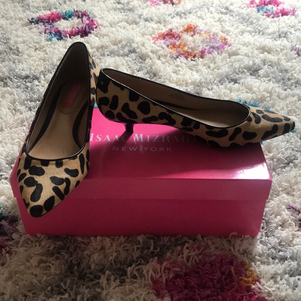 Isaac Mizrahi Gabrielee animal print heels